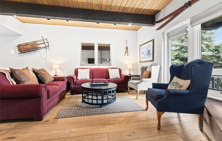 2322 Apres Ski Way Photo