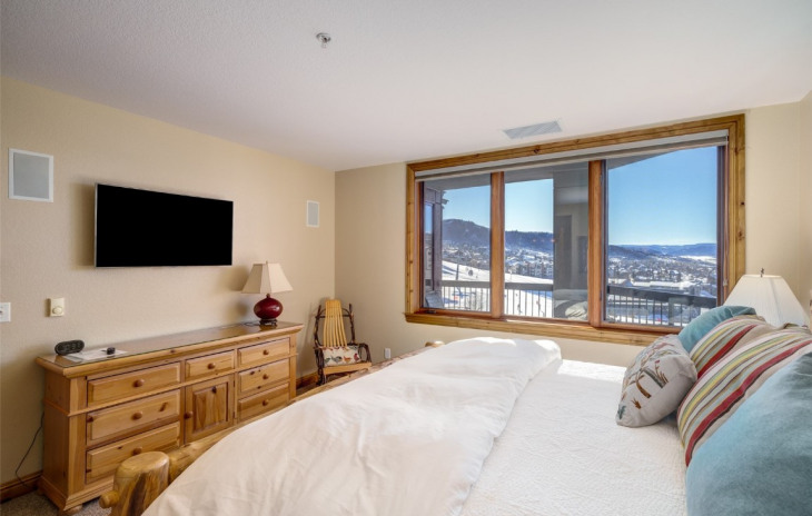 1875 Ski Time Square Drive Photo