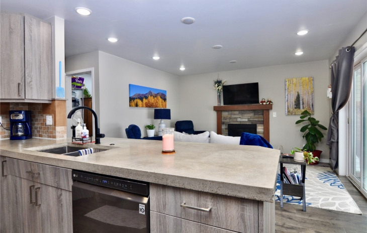 891 Dry Creek South Road Photo