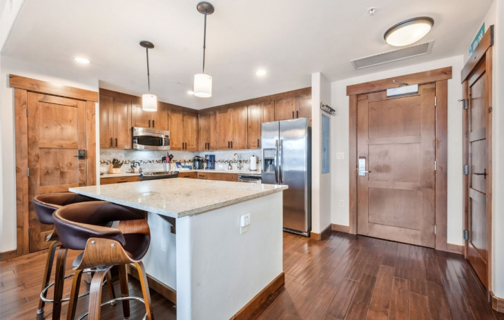 1175 Bangtail Way Photo
