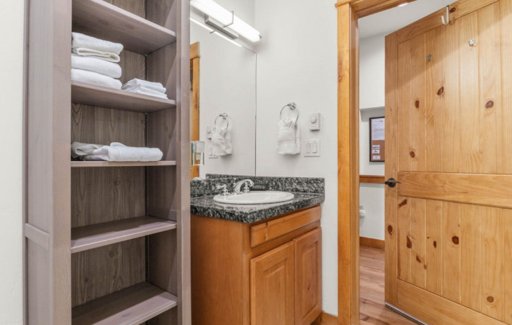 1110 Yampa Street Photo
