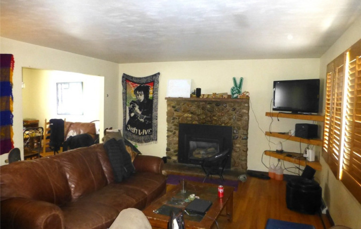 467 8th Street Photo