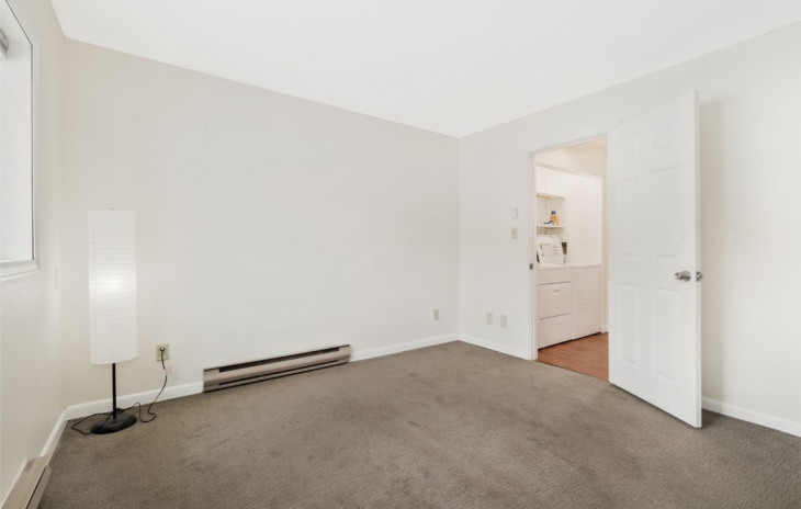 1565 Shadow Run Frontage Photo