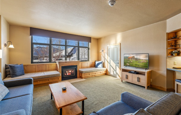 2300 Mount Werner Circle Photo