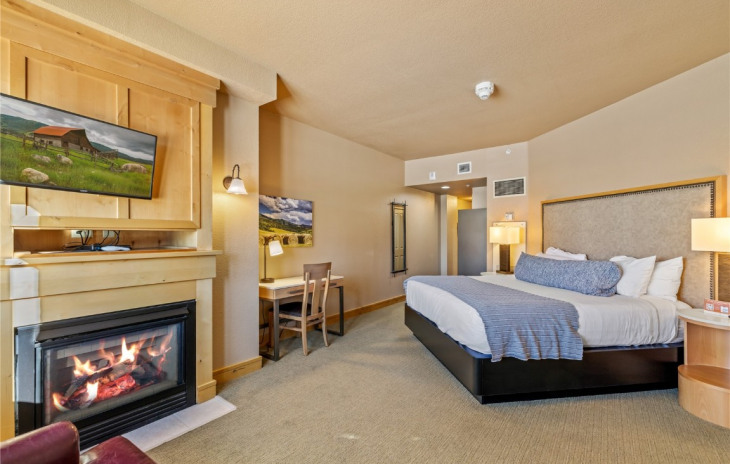 2300 Mount Werner Circle Photo