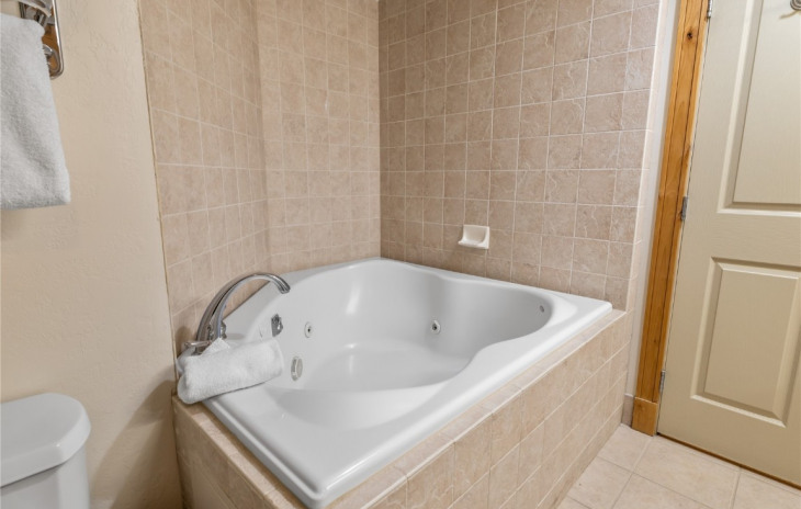 2300 Mount Werner Circle Photo