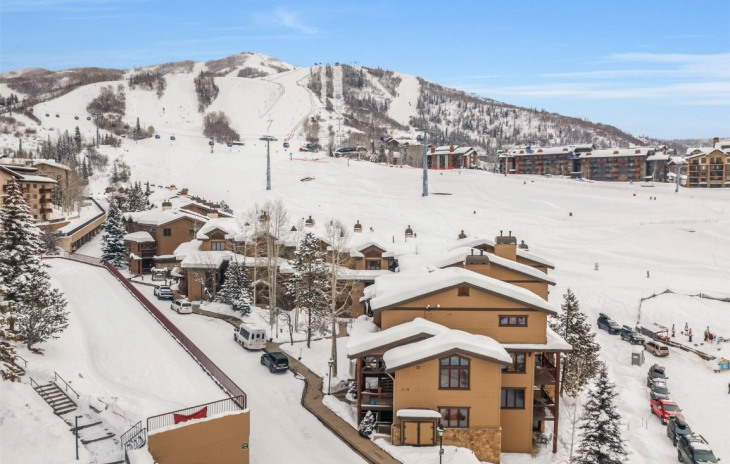 2053 Ski Time Square Drive Photo