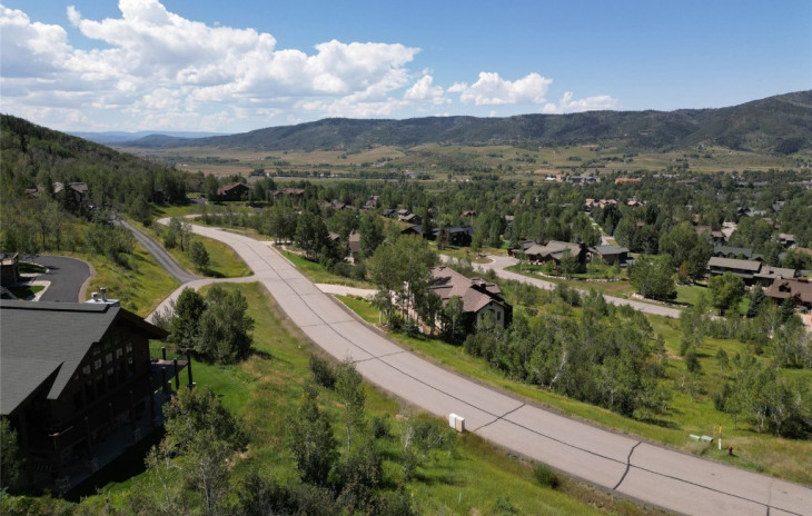 2245 Bear Drive Photo