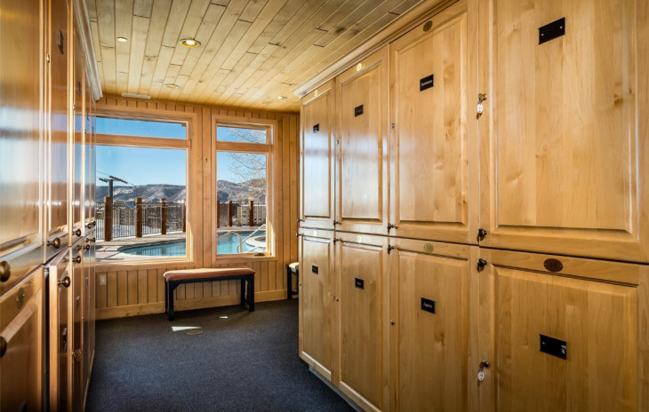 2355 Ski Time Square Drive Photo