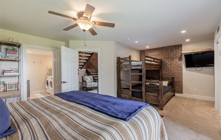 1465 Moraine Circle Photo