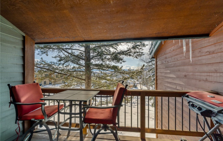 1465 Moraine Circle Photo