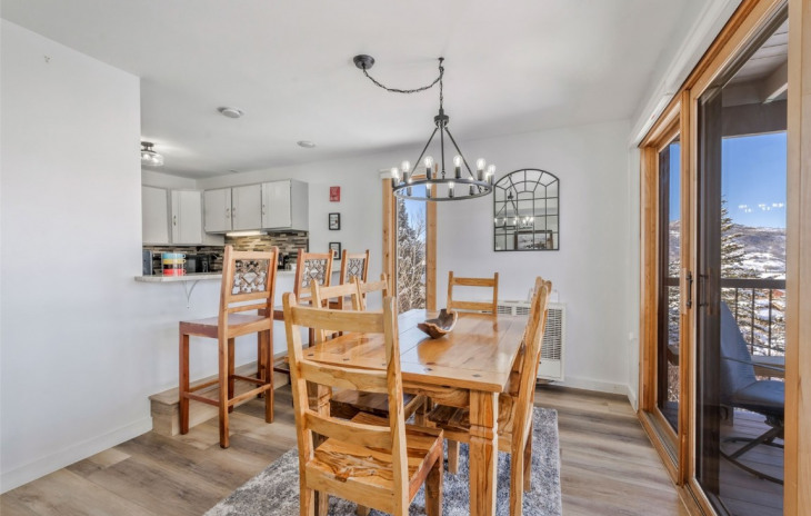 2590 Longthong Road Photo