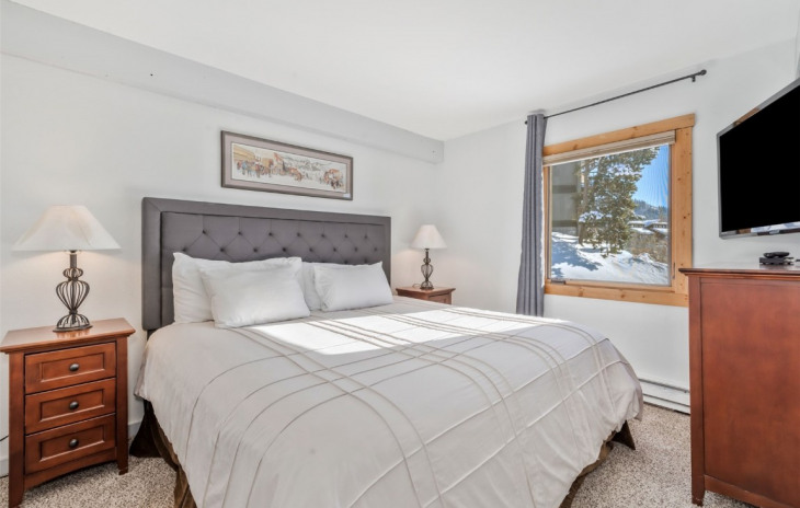 2590 Longthong Road Photo