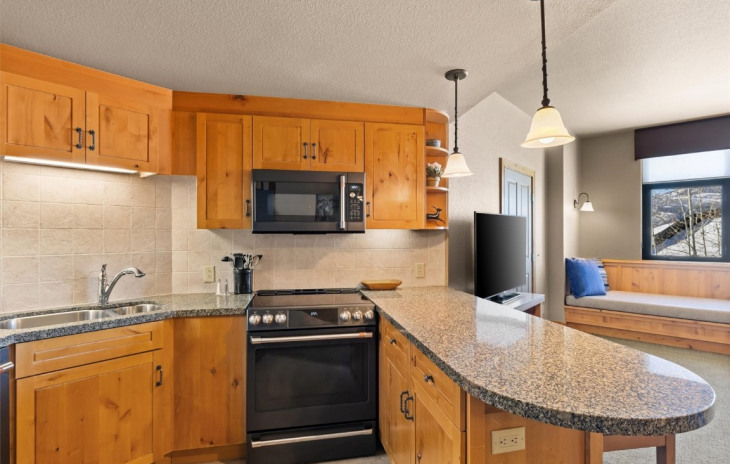 2300 Mount Werner Circle Photo