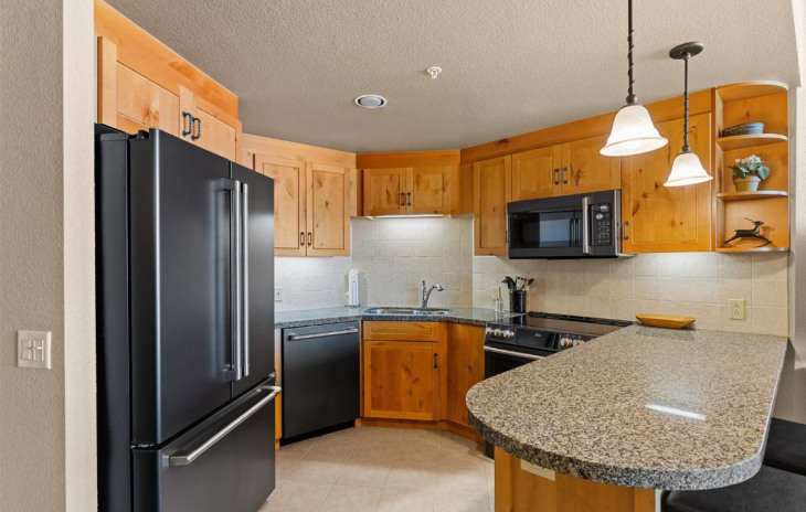 2300 Mount Werner Circle Photo