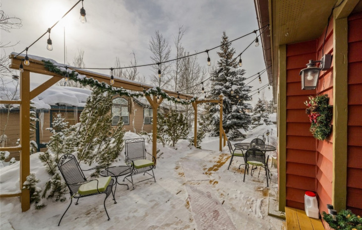 1360 Indian Trail Photo