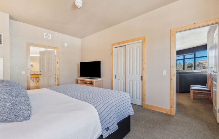 2300 Mount Werner Circle Photo