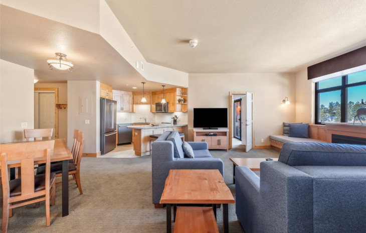 2300 Mount Werner Circle Photo