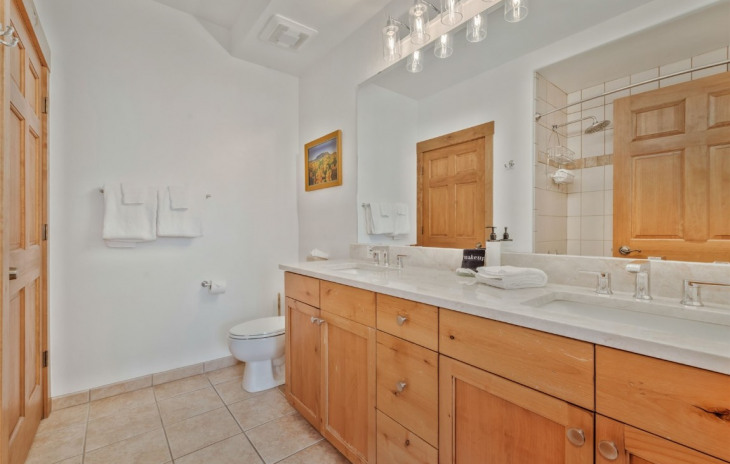2920 Village Drive Photo