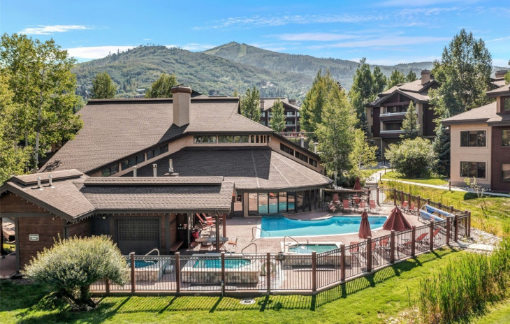 2920 Village Drive Photo