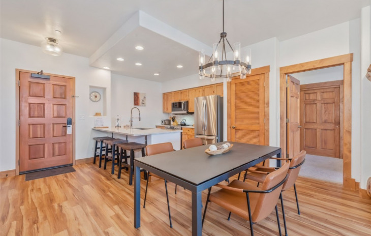 2920 Village Drive Photo