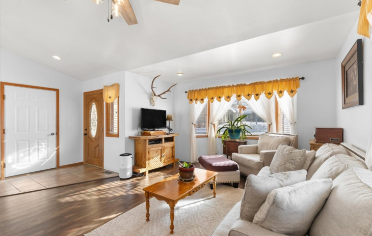 327 Honeysuckle Drive Photo