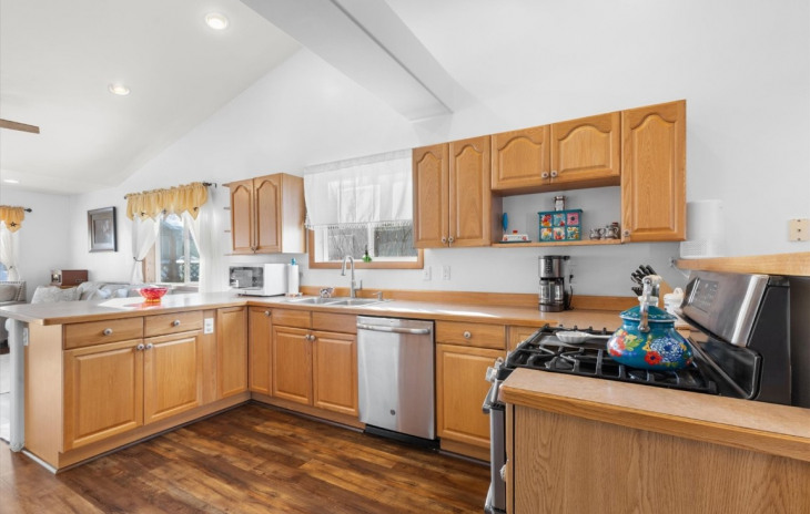 327 Honeysuckle Drive Photo