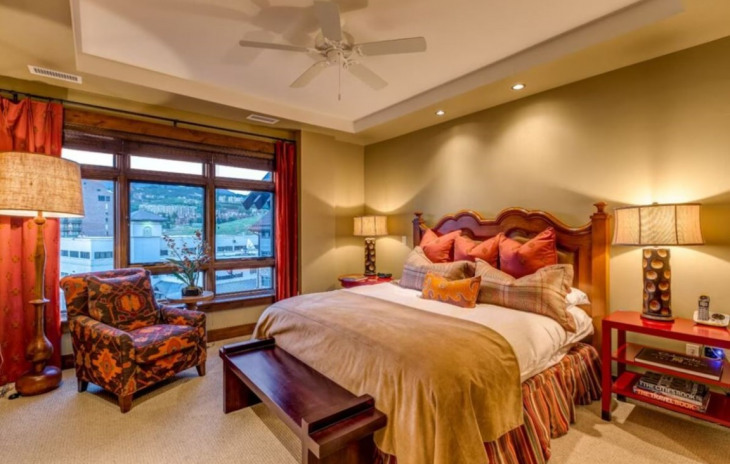 2250 Apres Ski Way Photo