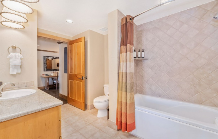 2300 Mt. Werner Cir. 708 Qi Photo