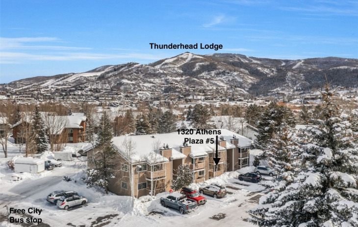 1320 Athens Plaza Photo