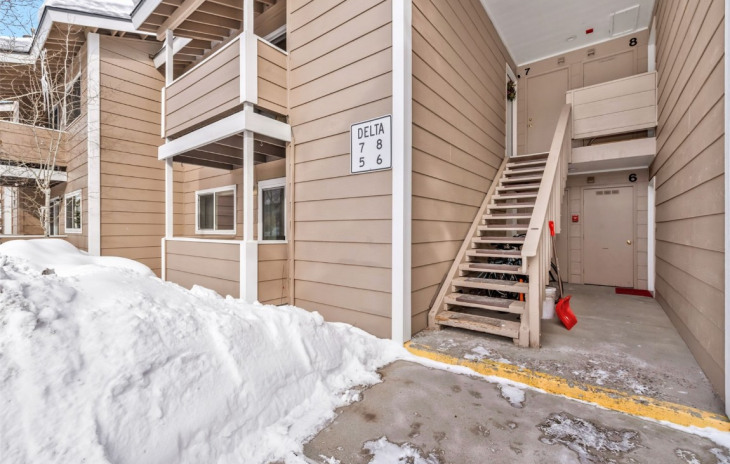 1320 Athens Plaza Photo