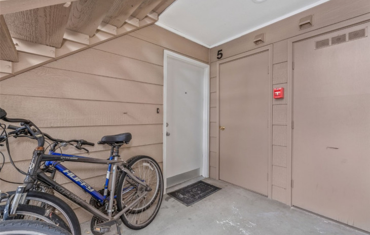 1320 Athens Plaza Photo
