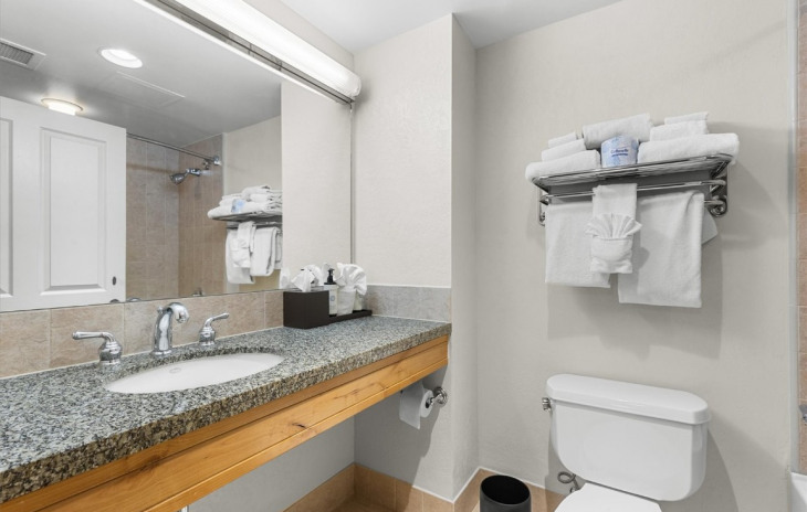 2300 Mount Werner Circle Photo