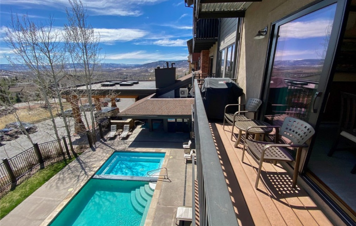 2420 Ski Trail Lane Photo