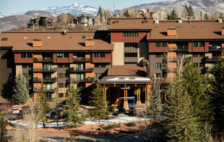 2420 Ski Trail Lane Photo