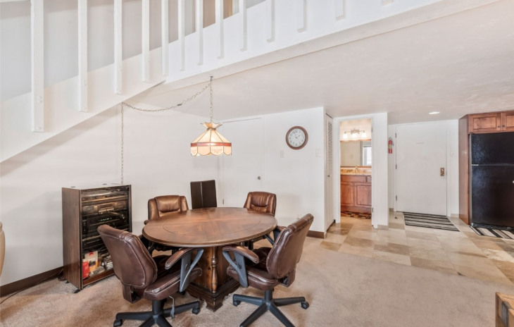465 Tamarack Drive Photo