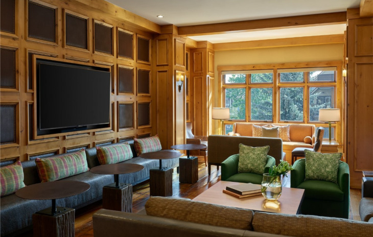 2250 Apres Ski Way Photo