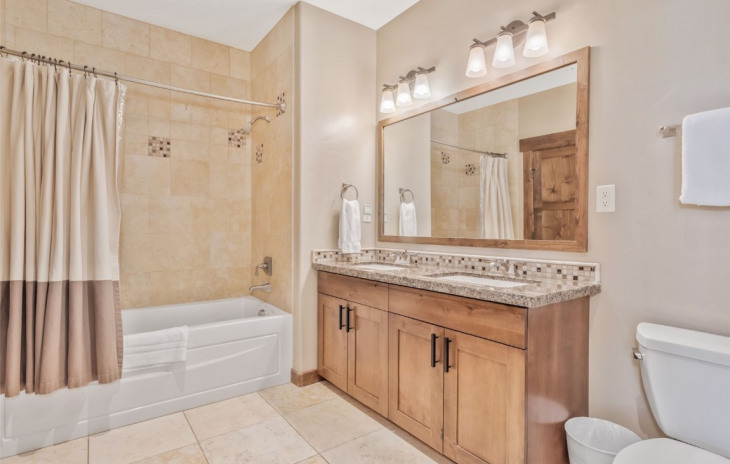 1175 Bangtail Way Photo