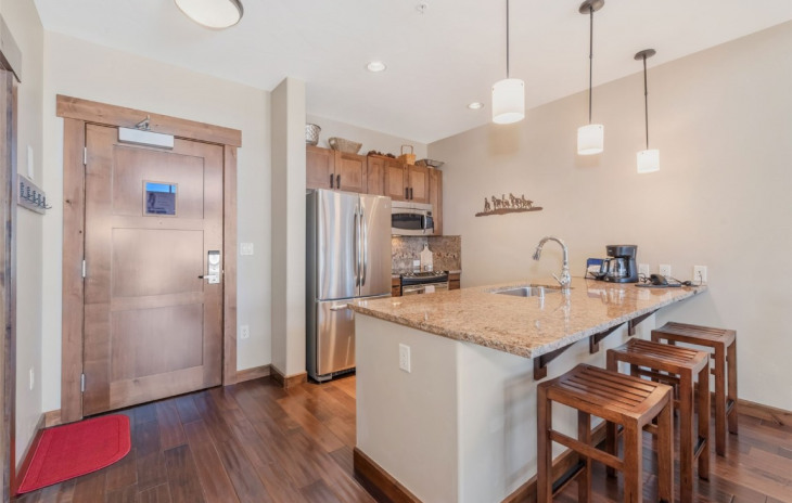 1175 Bangtail Way Photo