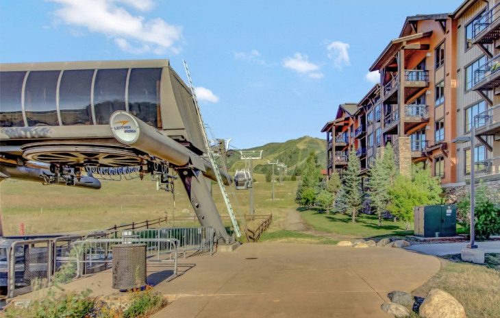 1175 Bangtail Way Photo