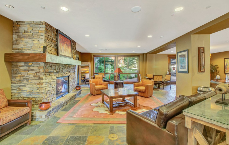 1175 Bangtail Way Photo