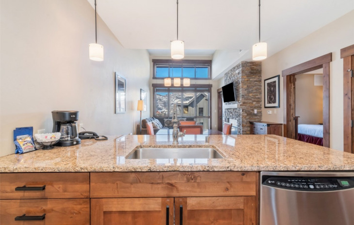 1175 Bangtail Way Photo