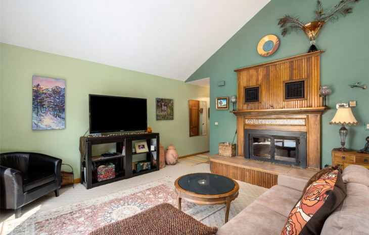 1805 Upper Huckleberry Lane Photo