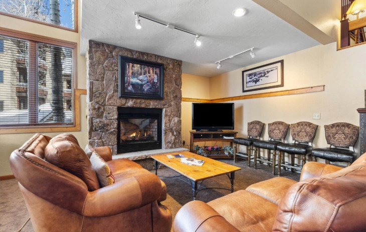 2800 Village Drive Photo