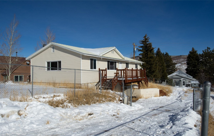 21470 4th Avenue Photo