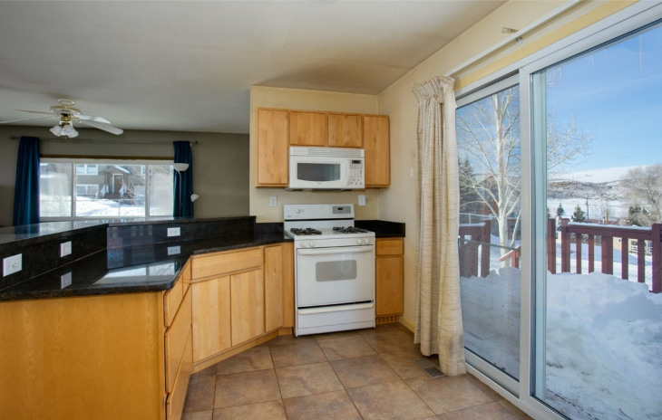21470 4th Avenue Photo
