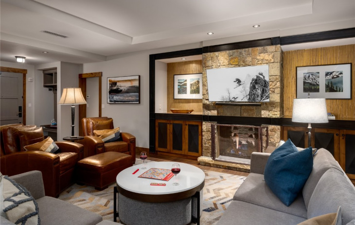 2250 Apres Ski Way Photo