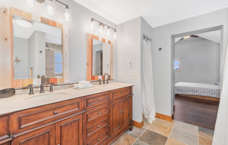 57725 Saturn Court Photo