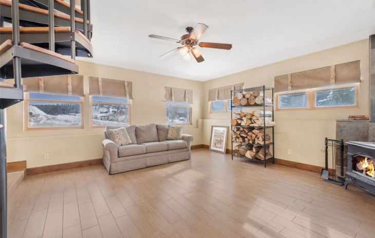 57725 Saturn Court Photo