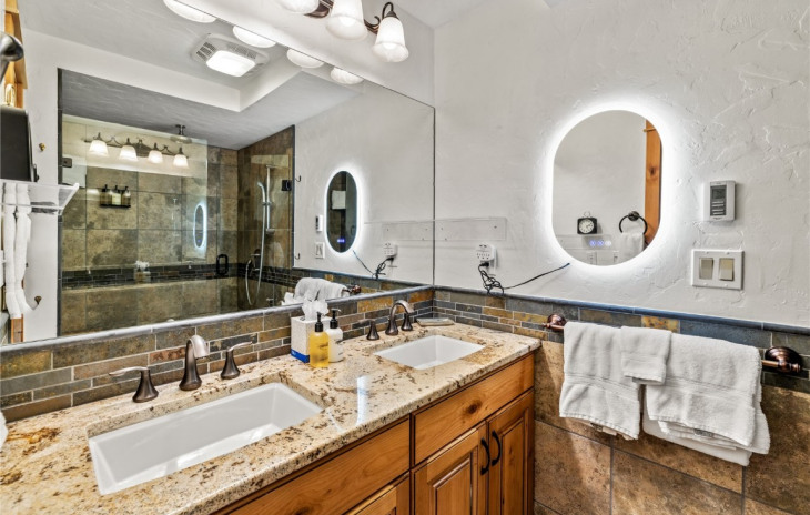2420 Ski Trail Lane Photo